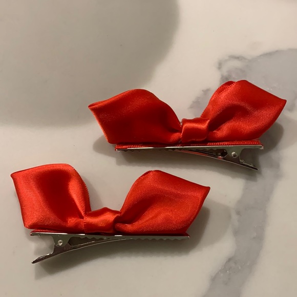 Hand Made Bow Clip - Picture 1 of 2